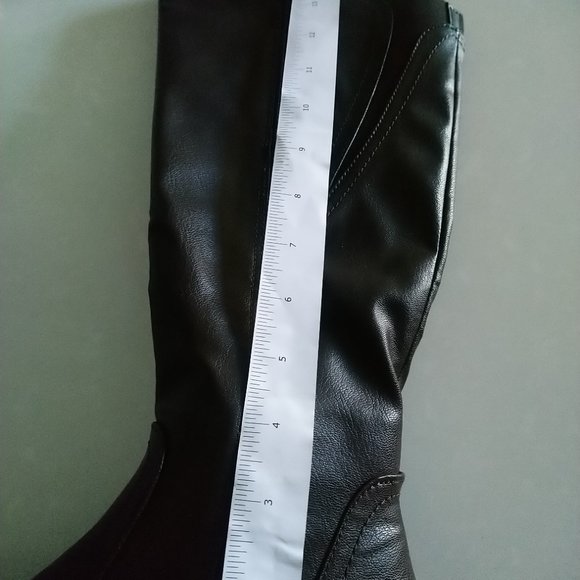 BNIB Style & Co. Boots - Picture 7 of 8